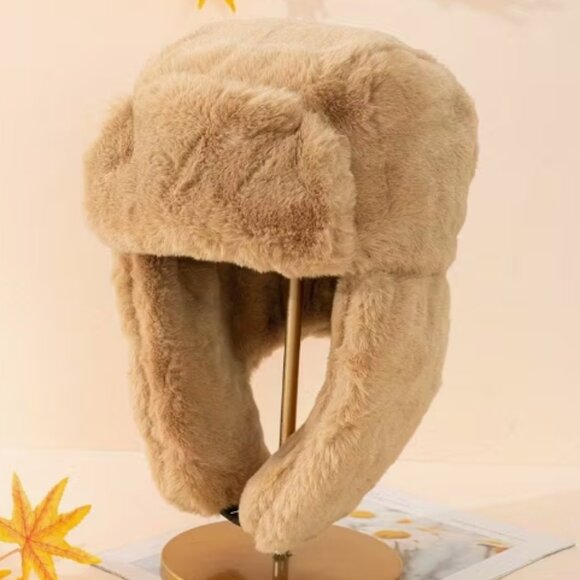 NEW Ultra Soft Tan Faux Fur Trappers Hat, Fully Insulated Interior, Ear Flaps - Picture 1 of 1
